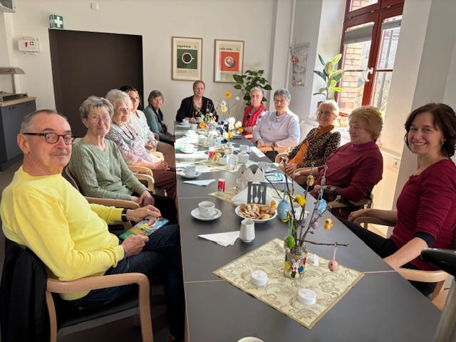Seniorenvertretung der Stadt Halle e.V. besucht unsere Tagespflege Unter den Platanen.