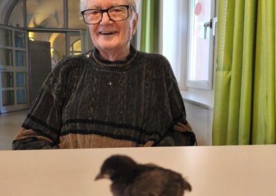 Besuch der Kontakttierbar im Altenpflegeheim Riebeckpark